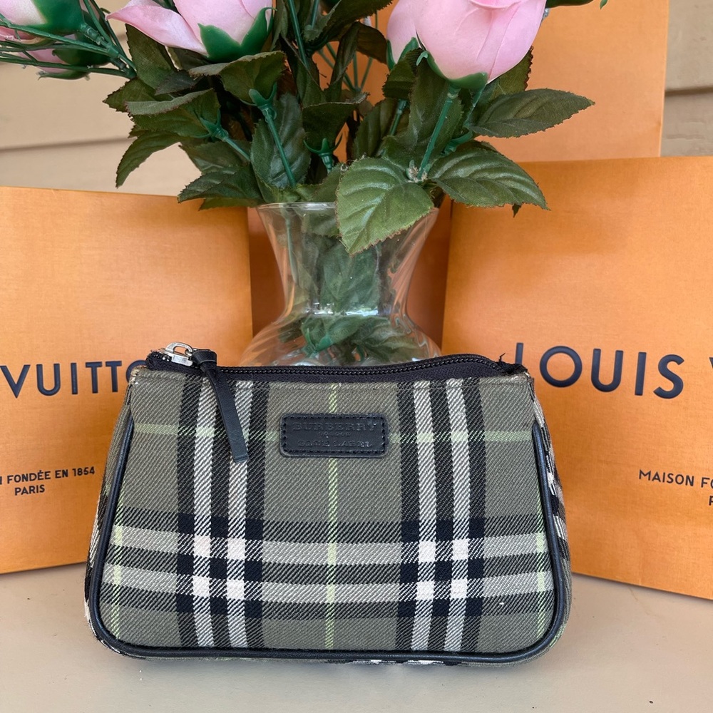 🖤Burberry make up pouch ❤️❤️🖤💚🩷❤️🩵